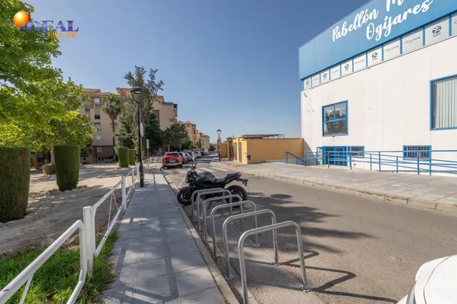 Encantadora Casa Reformada en Ogijares con Vistas y Espacios para Disfrutar — 48