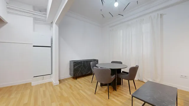 ¡Oportunidad única! Piso de lujo en alquiler en el corazón de Valencia — 29
