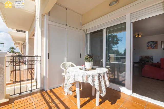 Vivienda con terraza , vistas despejadas, privacidad y orientación a medio día — 13