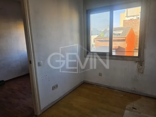 Piso con terraza en Badalona, Zona Gorg — 11