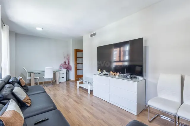 Exclusiva vivienda en Residencial Parque Lagos — 5