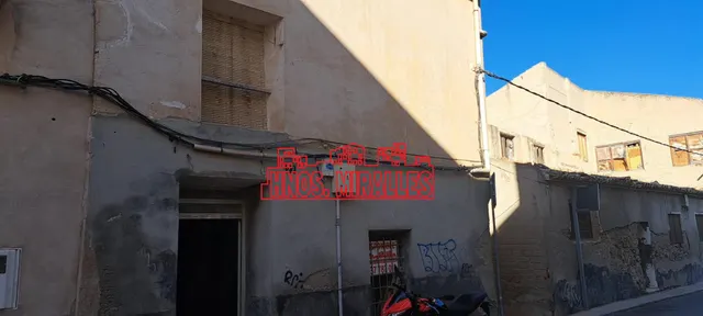 SE VENDE SOLAR EN ZONA CENTRO DE ASPE DE 200 METROS — 8