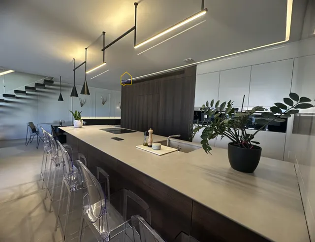 Ático con piscina y gimnasio, en el centro de Lorca — 26