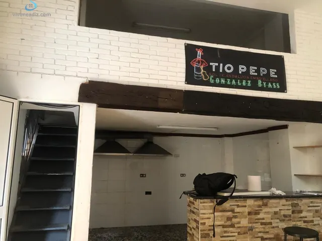 Local en venta con posibilidad de convertir a vivienda. — 2