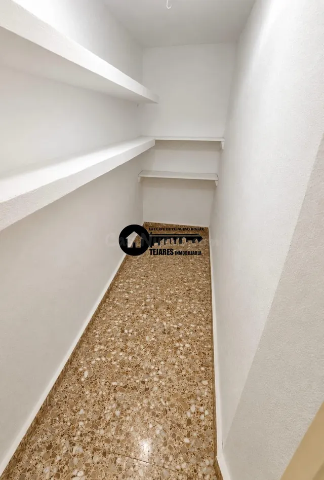 SE VENDE PISO EN ZONA SANTA TERESA – GRAN OPORTUNIDAD PARA R - foto 4