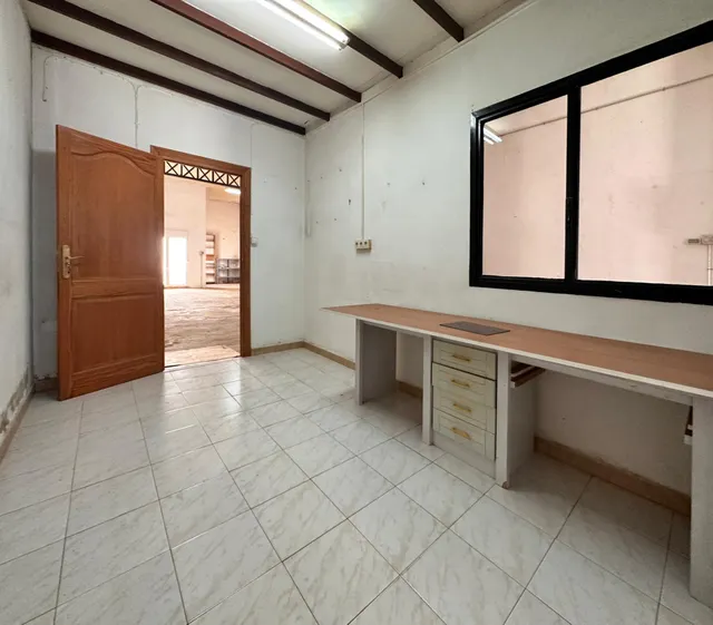 Nave industrial 188m² en alquiler - Centro urbano 4 — 6