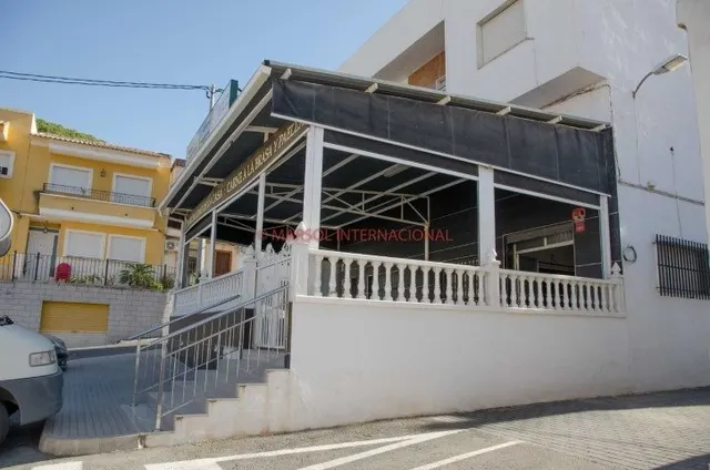 LOCAL COMERCIAL RESTAURANTE EN ARNEVA — 4