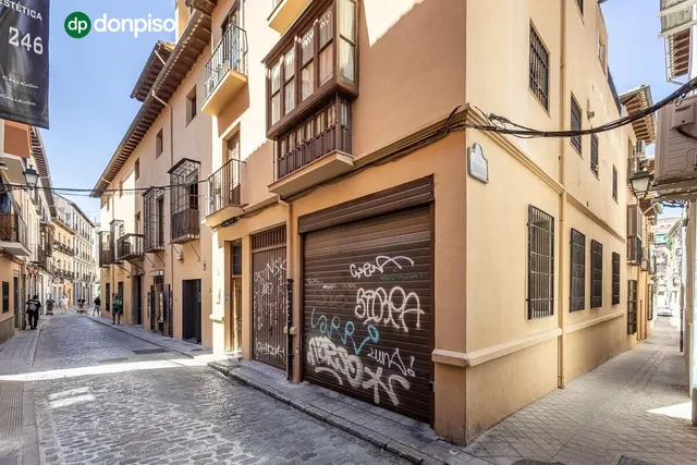 PISO TURÍSTICO JUNTO PLAZA DE DERECHO - GRANADA — 17