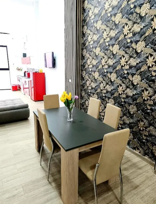 LOCAL COMERCIAL COMO VIVIENDA — 13