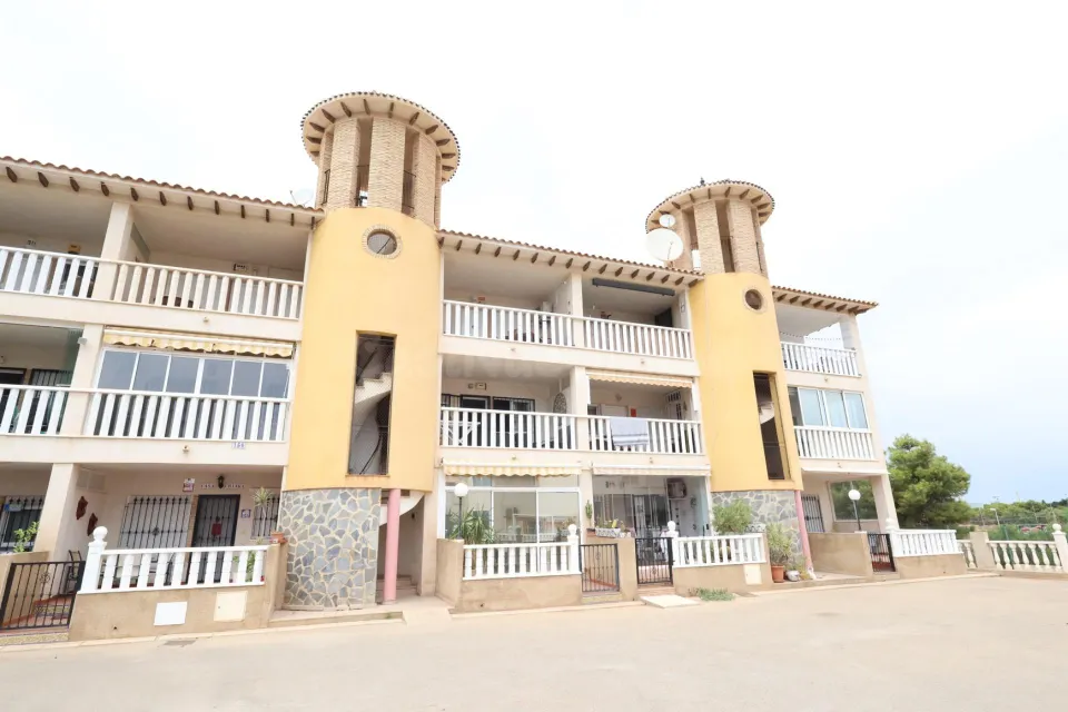 La Zenia precioso apartamento 2 dormitorios con orientación sureste