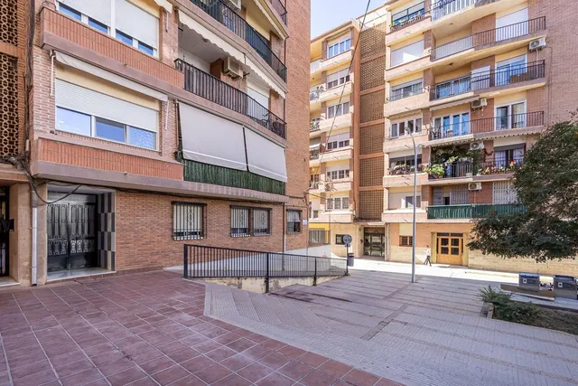 PISO EN EL CENTRO DE GUADIX — 30