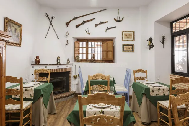 HOTEL BOUTIQUE OPERATIVO EN VENTA – SIERRA NORTE DE SEVILLA - foto 4