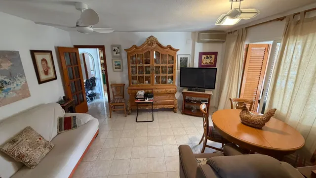 Elegante Apartamento en Benicassim con Vistas Espectaculares - foto 5