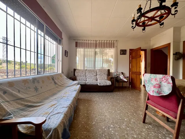 TU REFUGIO EN EL CAMPO: FINCA CON PISCINA, HUERTO Y CASA DE 3 PLANTAS — 35