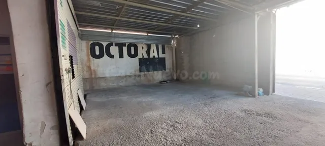 Nave industrial 1300m² en venta - Ciudad de Asís — 4
