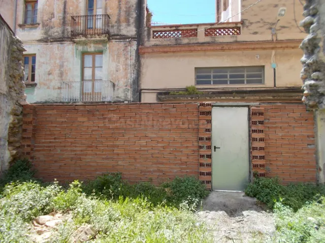 Fantástica parcela urbana en el centro de El Vendrell — 2
