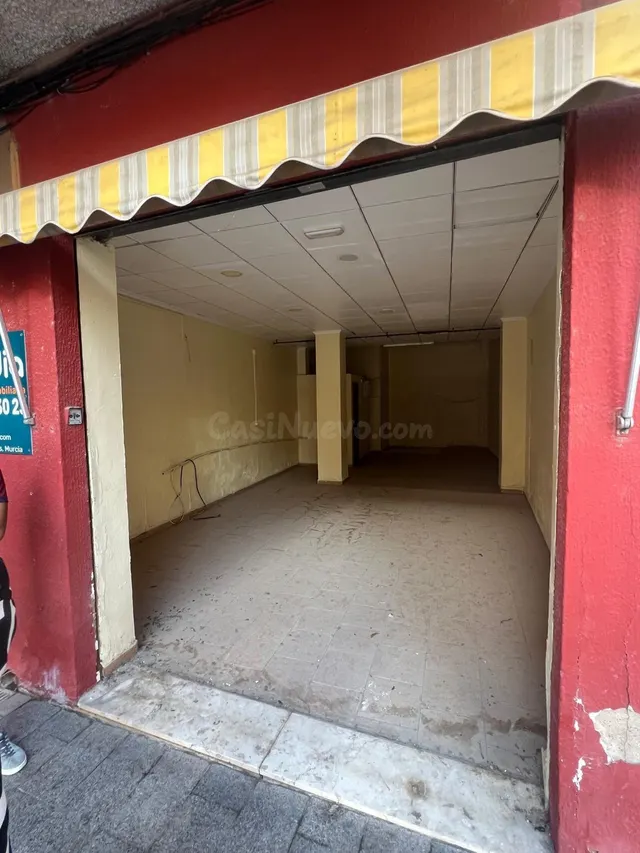ALQUILER DE BAJO COMERCIAL EN ÁGUILAS - foto 2