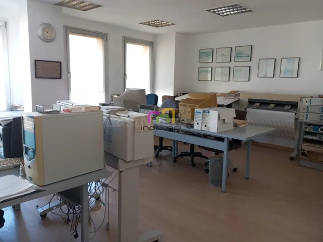 ¡¡MAGNÍFICA OFICINA EN PLENO CENTRO!! - foto 4