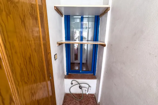 Piso en primera planta en Plaza de La Habana (Parque del Cuba) — 70 m2, 3 dormitorios, balcón amplio y patio comunitario — 15