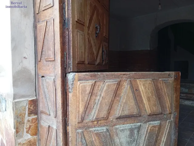 Casa de pueblo en venta en Entrena. Para reformar, con muchas posibilidades, — 43