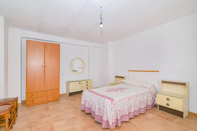 La mejor casa rural de Güejar Sierra se acaba de poner a la venta — 16