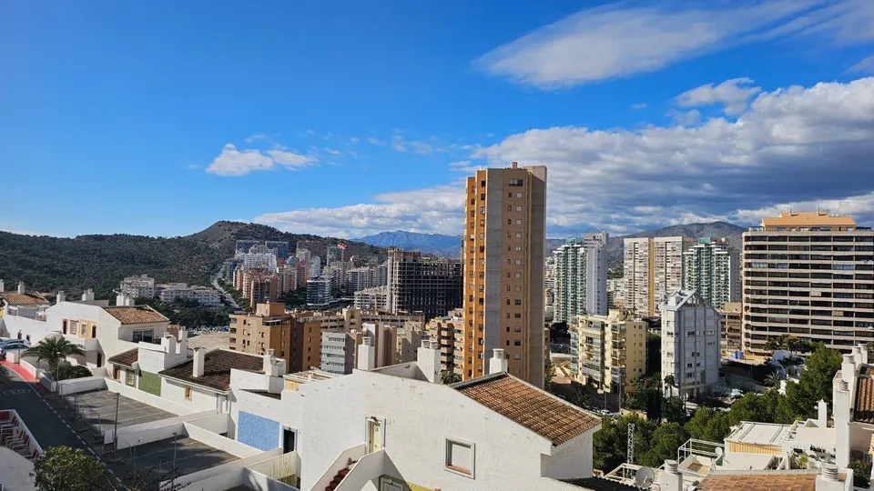 Apartamento de tres dormitorios en Montbenidorm