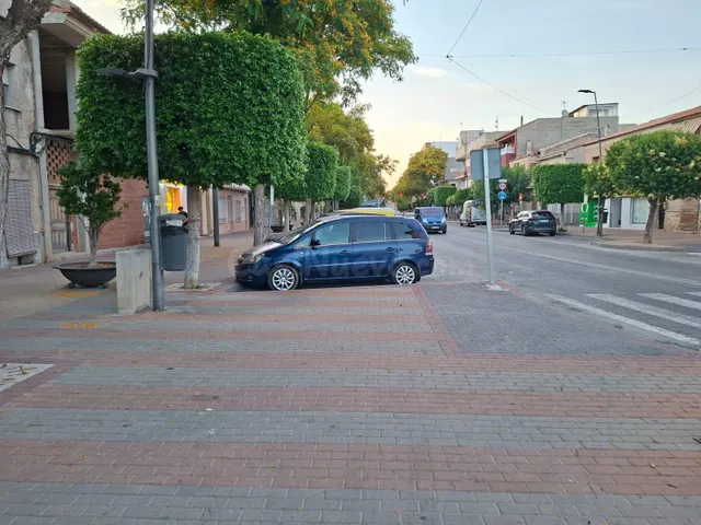¡OPORTUNIDAD! Solar de 150m2 frente al Ayuntamiento de Las T - foto 3
