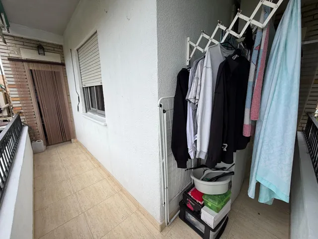 ¡piso reformado de 3 habitaciones con balcón junto al hospital general y el tranvía! — 19