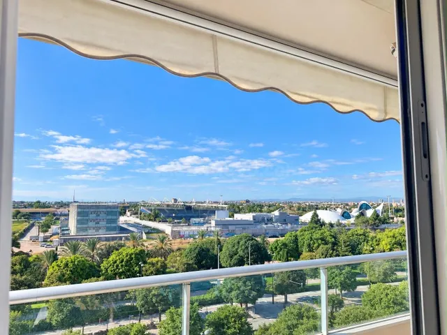Elegante vivienda en Paseo Alameda