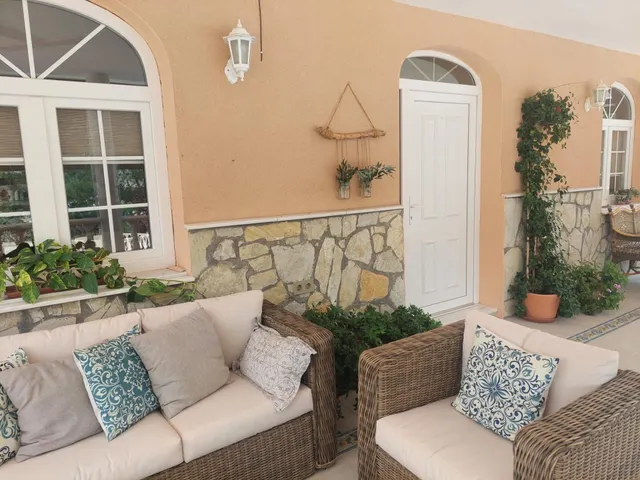 Venta de Chalet en zona Bon Lloc — 44