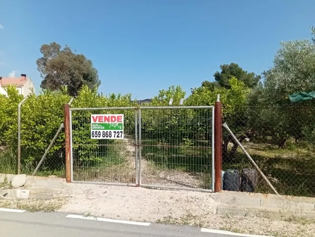 Parcela de 1000 metros, urbano directo, en La Loma (Las Torr
