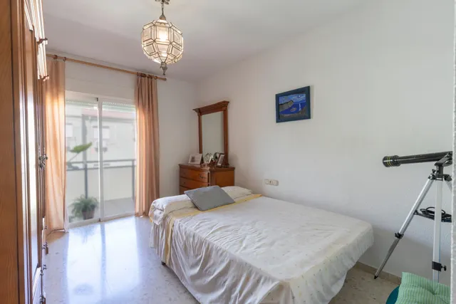 Piso de 3 habitaciones sin ascensor en venta en Peligros — 18