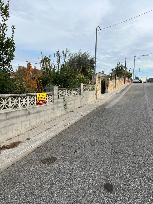SOLAR EN VENTA EN CASTELLBISBAL — 4