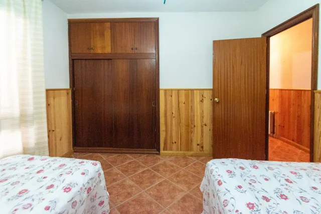 Casa 5 habitaciones 199m² en venta - Pueblo — 38