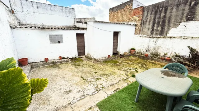 Casa en planta baja con gran patio para reformar en la carretera de medina — 22