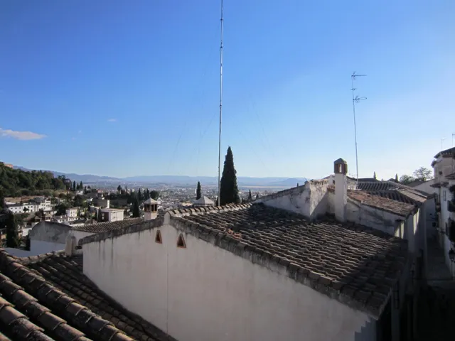 CASA CON VISTAS PANORÁMICAS A LA ALHAMBRA — 29