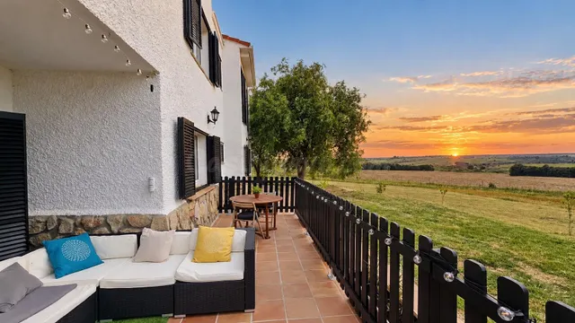 ¡EN ALQUILER! CHALET INDEPENDIENTE CON 3 HÉCTAREAS DE PARCEL - foto 5