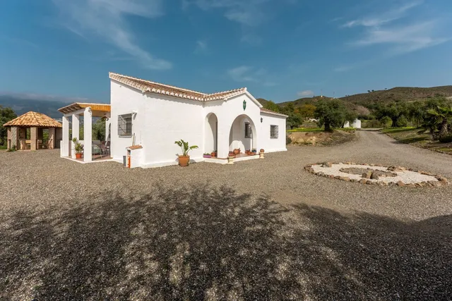 Finca rústica 3 habitaciones 142m² en venta - South of spain — 48