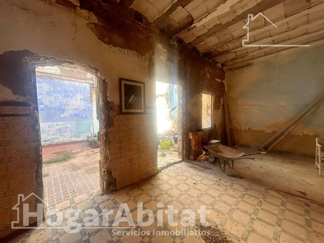 CASA ACOGEDORA Y LUMINOSA PARA REFORMAR CON TERRAZA — 6