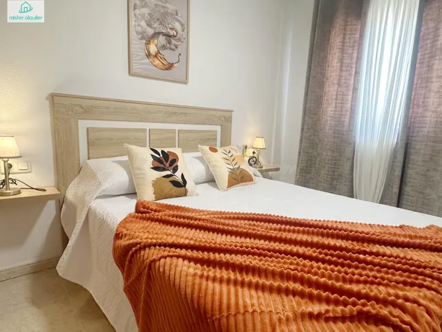 APARTAMENTO AMPLIO Y LUMINOSO EN EL CAMPELLO A SOLO 100 METR
