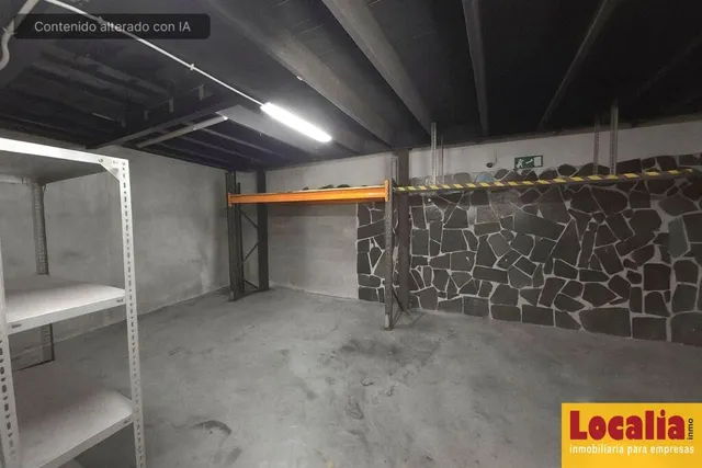 Venta de locales contiguos y céntricos en Maliaño - foto 4