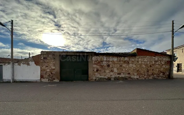 SOLAR EN VENTA EN ZONA PASEO DE LAS HIGUERAS - foto 4