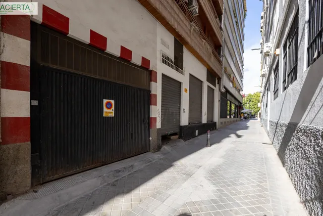 Piso y cochera en venta junto Acera de Darro. — 34