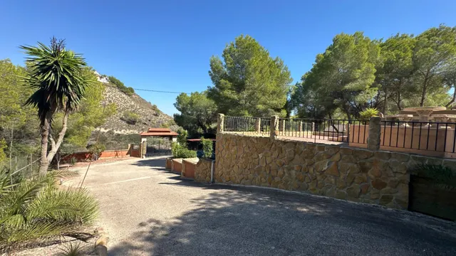 Finca rústica 3 habitaciones 150m² en venta - Desamparados-Hurchillo-Torremendo — 39