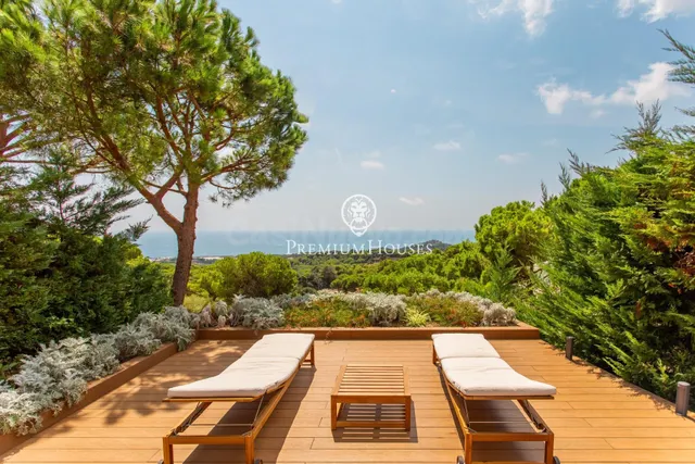 Casa en venta en Sant Andreu de Llavaneras con vistas al mar