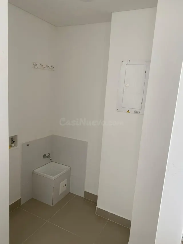SE VENDE Y SE ARRIENDA APARTAMENTO EN CRESPO - foto 5