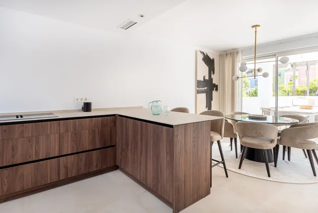 Chalet 4 habitaciones 350m² en venta - Costa Del Sol — 16