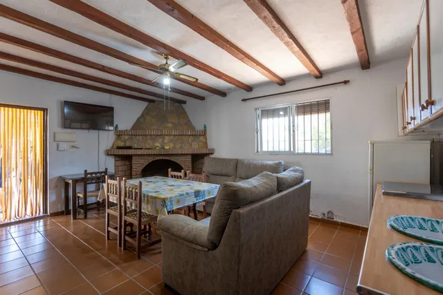 CASA CORTIJO EN MOTRIL. SITUADA A 2,5 KM DE LA PLAYA — 9