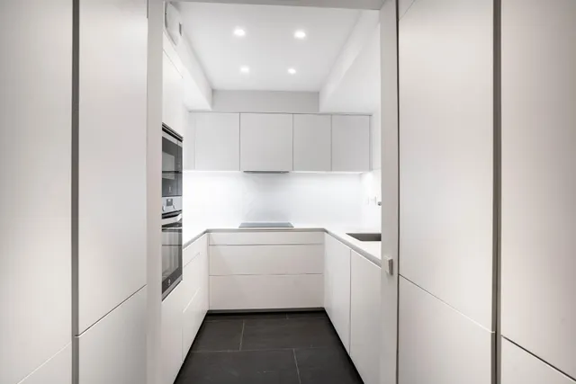 Piso en venta en carrer d'Avinyó — 8