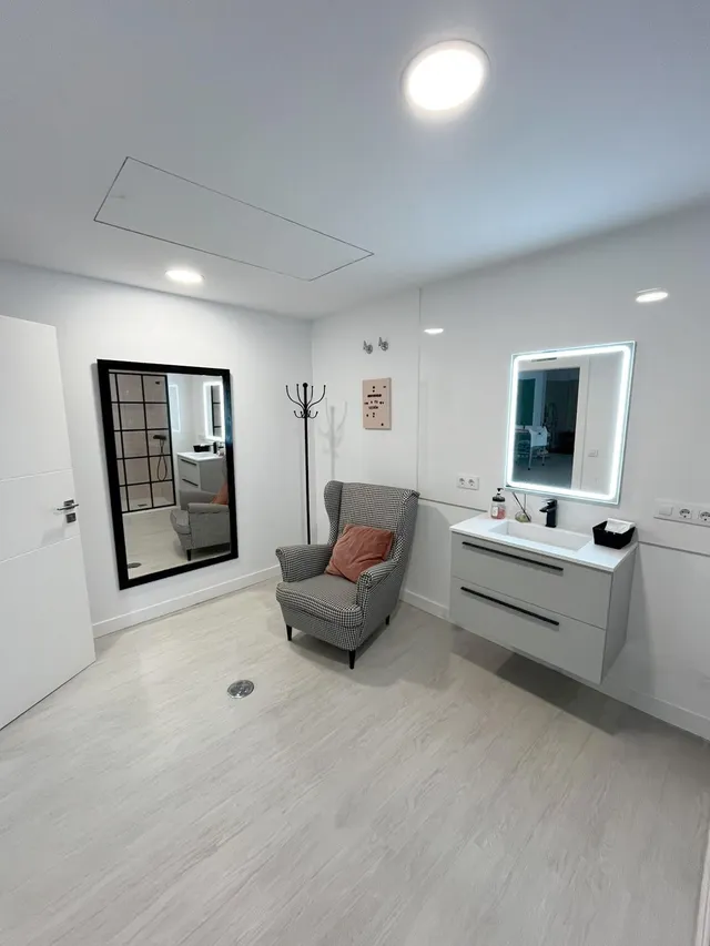 Local comercial 179m² en venta - Alcampo — 18